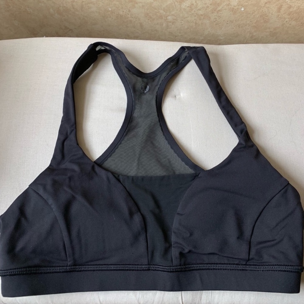 Lululemon black mesh sports bra